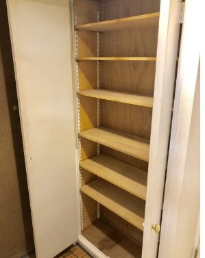 川崎市多摩区栗谷1丁目楽器可(防音・グランドピアノ・弦・木管楽器・声楽・DTM)マンション 収納