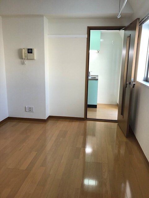 府中市宮町2丁目楽器可(防音・グランドピアノ・弦・管楽器・声楽)マンション リビング