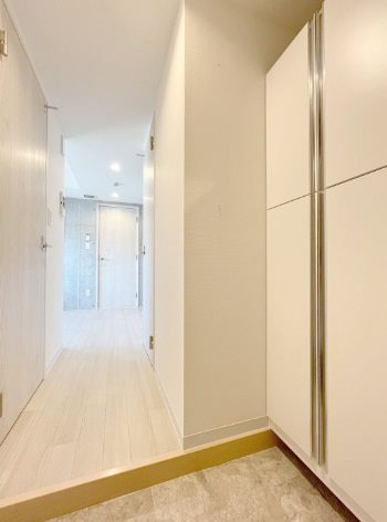 横浜市保土ヶ谷区宮田町2丁目楽器可（グランドピアノ・弦管楽器・木管楽器・金管楽器・声楽・DTM）マンション 玄関