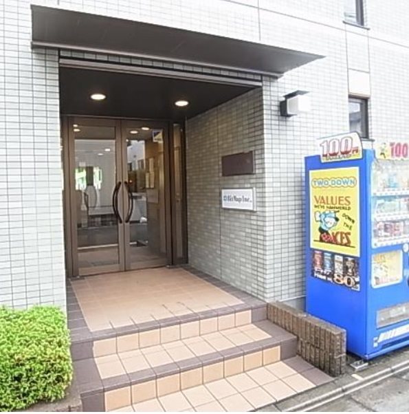 葛飾区西亀有2丁目楽器可(防音・グランドピアノ・弦・管楽器・声楽)マンション 玄関