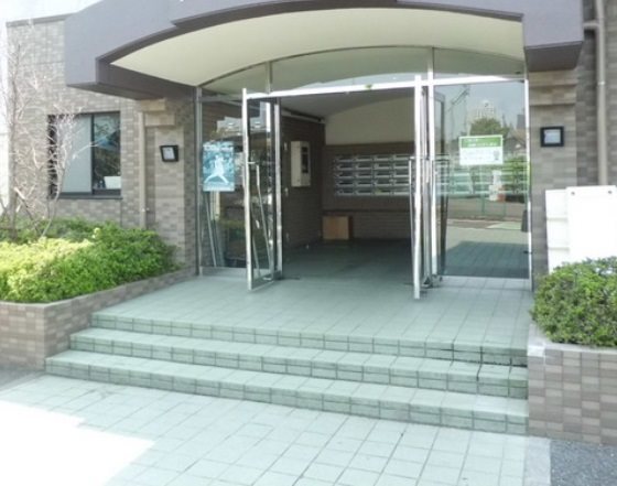 所沢市東住吉楽器可(グランドピアノ・ピアノ)マンション エントランス