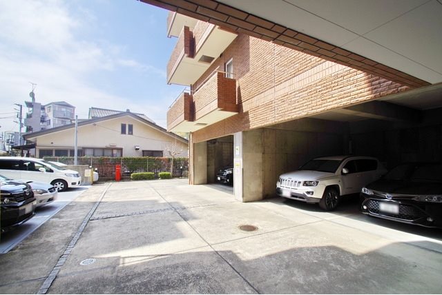 川崎市多摩区枡形4丁目楽器可（アップライトピアノ・弦・管楽器・声楽）マンション 駐車場
