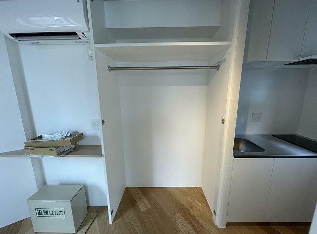 川崎市高津区二子3丁目楽器可(電子ピアノ・弦管打楽器・声楽)マンション 収納