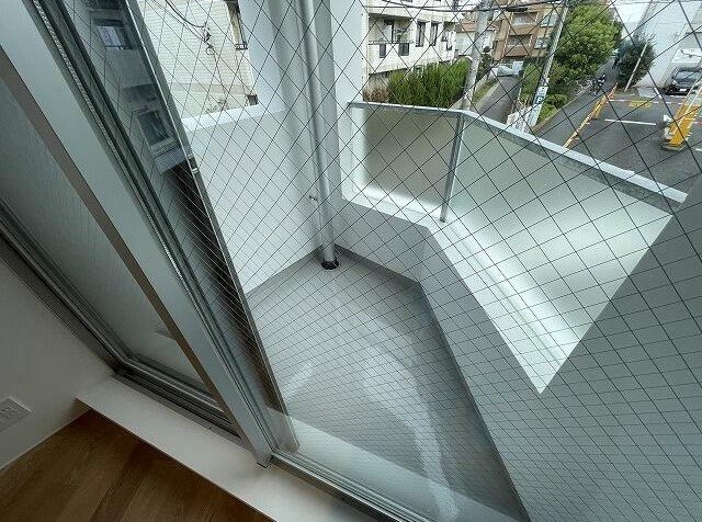 川崎市高津区二子3丁目楽器可(電子ピアノ・弦管打楽器・声楽)マンション ベランダ