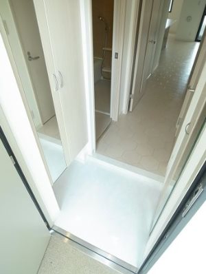調布市調布ヶ丘3丁目楽器可（防音・ピアノ・弦管楽器・声楽・DTM）マンション 玄関