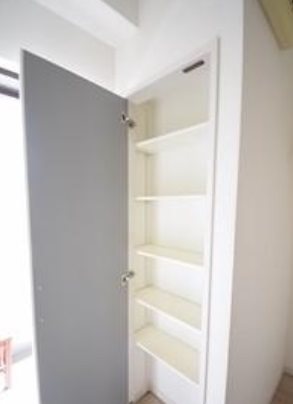 新宿区西早稲田2丁目楽器可(防音・アップライトピアノ・弦・木管楽器・声楽)マンション 玄関
