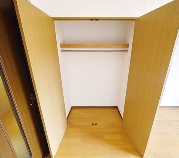 川崎市中原区下小田中3丁目楽器可(電子ピアノ・弦管楽器・声楽)マンション 収納