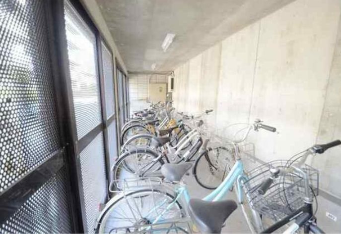 川崎市中原区下小田中3丁目楽器可(電子ピアノ・弦管楽器・声楽)マンション 駐車場