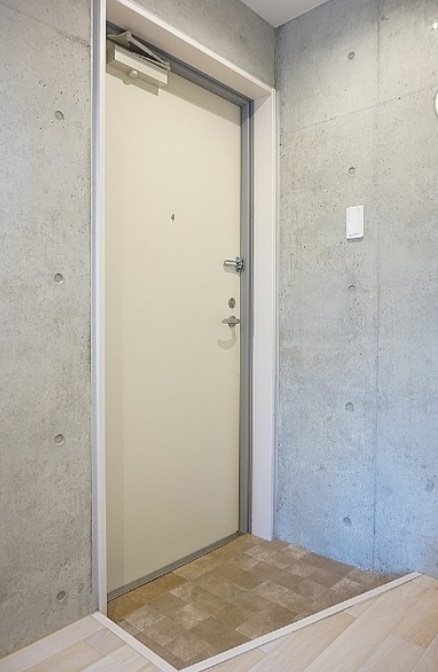 杉並区上荻1丁目楽器可(防音・24時間演奏・電子ピアノ・弦管楽器・声楽・DTM)マンション 玄関