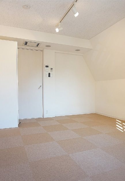杉並区上荻1丁目楽器可(防音・24時間演奏・電子ピアノ・弦管楽器・声楽・DTM)マンション リビング