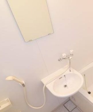 所沢市くすのき台１丁目楽器可(防音・グランドピアノ・弦管楽器・声楽)マンション 洗面所