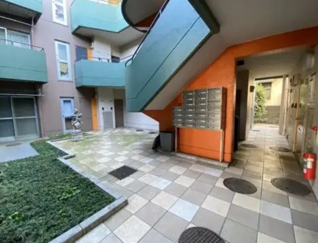 立川市柏町3丁目楽器可(グランドピアノ・声楽)マンション エントランス
