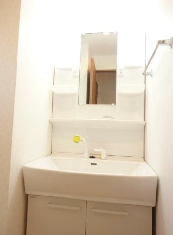 世田谷区代田6丁目楽器可(防音・ピアノ・弦管打楽器・声楽)マンション 洗面所