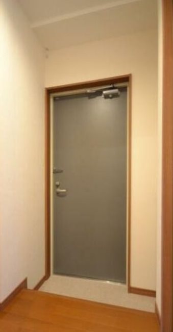 世田谷区代田6丁目楽器可(防音・ピアノ・弦管打楽器・声楽)マンション 玄関