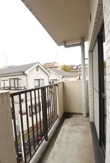横浜市青葉区千草台楽器可（防音・24時間演奏・グランドピアノ・弦管楽器・声楽・DTM）マンション ベランダ