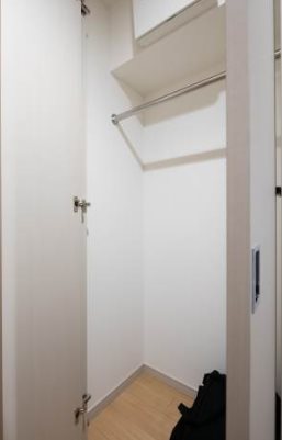 中野区野方4丁目楽器可（防音・24時間演奏・グランドピアノ・弦管楽器・声楽・DTM）築浅マンション リビング