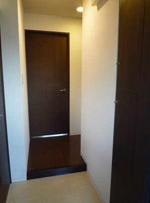 横浜市磯子区原町楽器可(防音・グランドピアノ・弦・管楽器・声楽)マンション 玄関