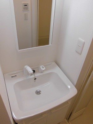 コンセール中延 洗面所
