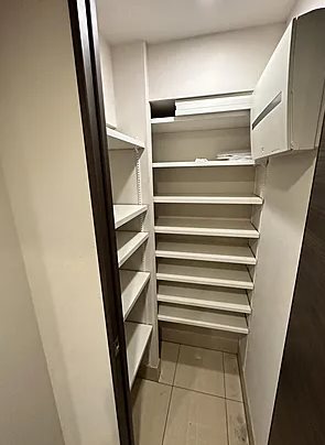 文京区関口1丁目楽器可（防音・グランドピアノ・管・弦楽器・声楽・DTM）マンション 玄関