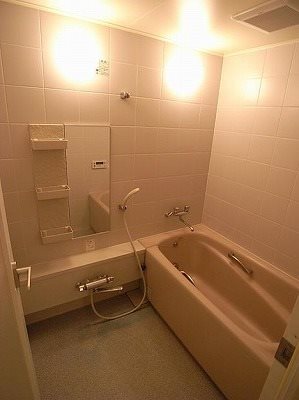 世田谷区用賀２丁目楽器可(防音・グランドピアノ・弦・管楽器・声楽)マンション 風呂画像