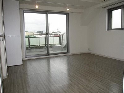 豊島区高松2丁目楽器可（防音・24時間演奏・グランドピアノ・弦・管楽器・声楽）マンション リビング