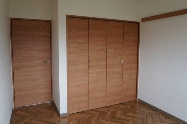 さいたま市北区日進町1丁目楽器可(防音・グランドピアノ・弦・管楽器・声楽)マンション 収納