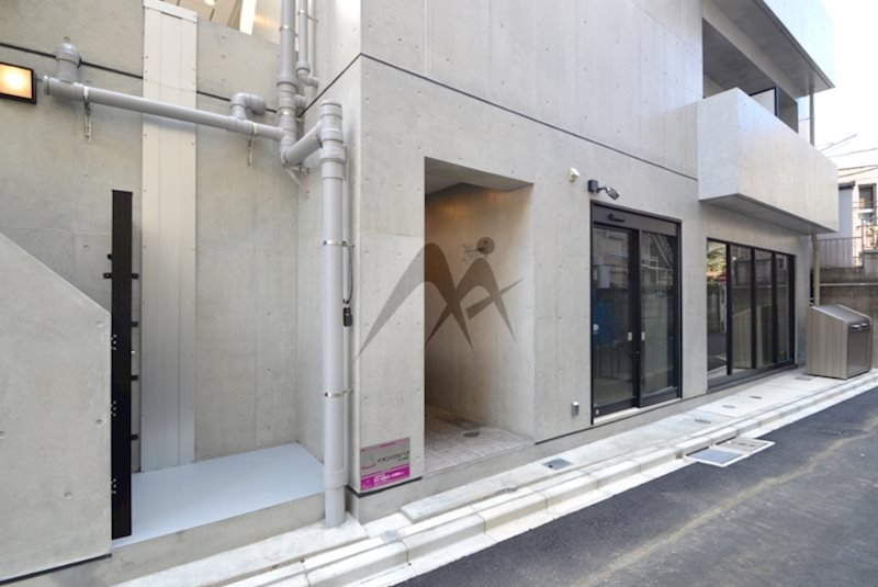 新宿区大京町楽器可(防音・24時間演奏・ピアノ・弦管楽器・声楽)マンション ロビー