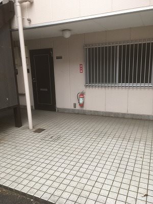 川崎市麻生区高石６丁目楽器可（防音・ピアノ・弦・管楽器・声楽）マンション エントランス