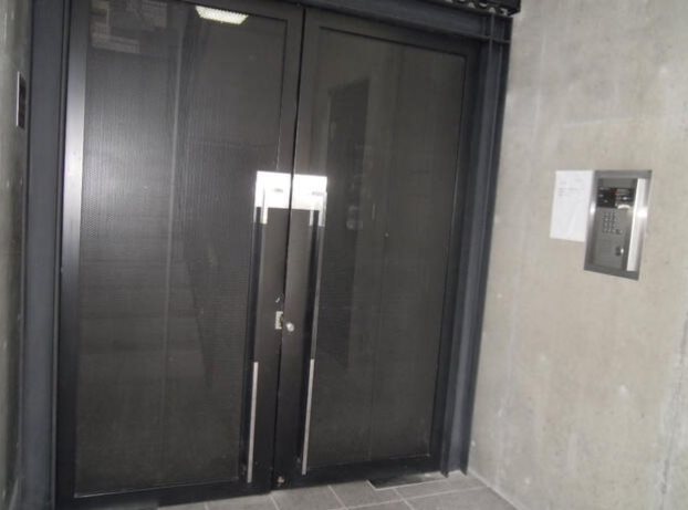 板橋区小茂根1丁目楽器可（ピアノ・弦楽器・声楽）マンション 玄関