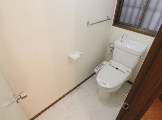 中野区上高田3丁目楽器可(防音・グランドピアノ・その他楽器相談)テラスハウス トイレ