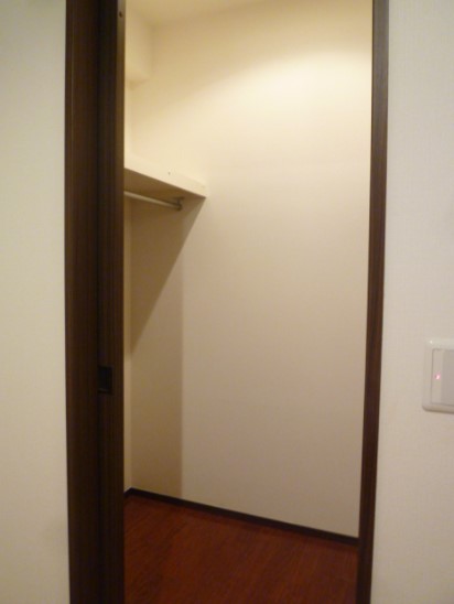 大田区蒲田4丁目楽器可(グランドピアノ・ピアノ・弦楽器)マンション 収納
