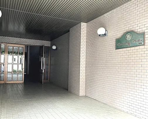 調布市調布ヶ丘3丁目楽器可（ピアノ・弦楽器）マンション エントランス