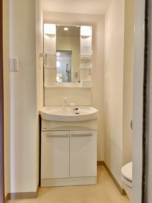台東区北上野1丁目楽器可（グランドピアノ・弦/管楽器・声楽）マンション 洗面所