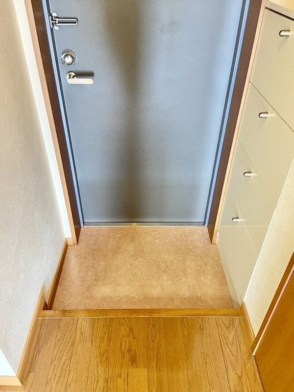 台東区北上野1丁目楽器可（グランドピアノ・弦/管楽器・声楽）マンション 玄関