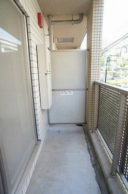 新宿区住吉町楽器可(防音・ピアノ・弦・管楽器・声楽)マンション ベランダ