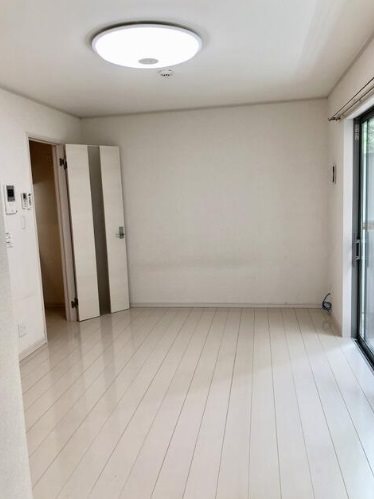川崎市多摩区西生田3丁目楽器可(防音・グランドピアノ・弦・管打楽器・声楽)アパート ベッドルーム