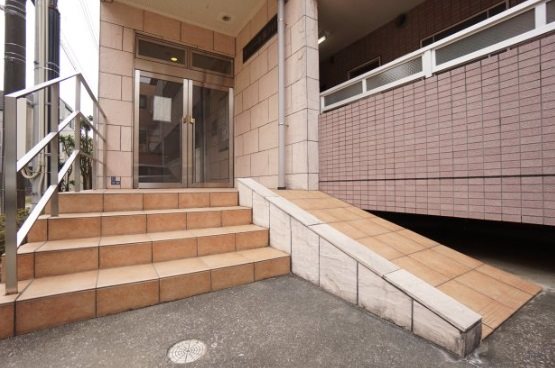 ラフィーネ溝ノ口 エントランス
