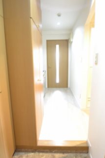 ラフィーネ溝ノ口 玄関