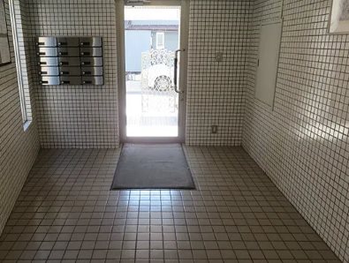 練馬区桜台4丁目楽器可(グランドピアノ・弦楽器・声楽)女性限定マンション エントランス