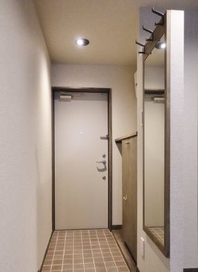 台東区上野桜木1丁目楽器可（防音・ピアノ・弦管打楽器・声楽・DTM）マンション 玄関