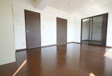 横浜市磯子区原町楽器可(防音・グランドピアノ・弦・管楽器・声楽)マンション リビング