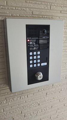 川崎市高津区坂戸2丁目楽器可(防音・24時間演奏・グランドピアノ・弦・管打楽器・声楽)メゾネットアパート セキュリティ