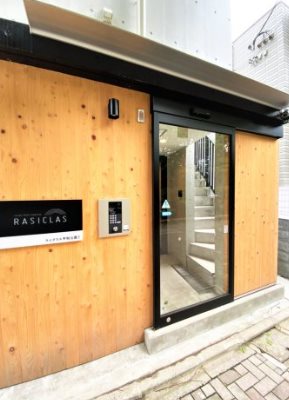 板橋区常盤台4丁目楽器可(防音・ピアノ・弦・管・打楽器・声楽)マンション エントランス