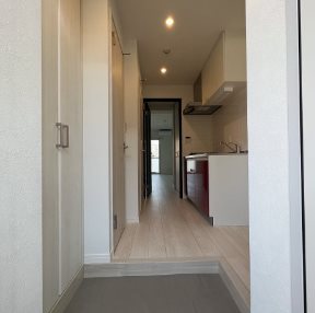 蕨市中央3丁目楽器可(防音・演奏時間制限あり・グランドピアノ・弦・木管楽器・声楽女性限定・DTM)マンション 玄関