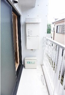 台東区根岸3丁目楽器可(防音・24時間365日演奏・電子ピアノ・弦・木・金管楽器・声楽・DTM)マンション ベランダ