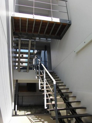 座間市相模が丘5丁目楽器可（ピアノ・弦・木管楽器）マンション ベランダ