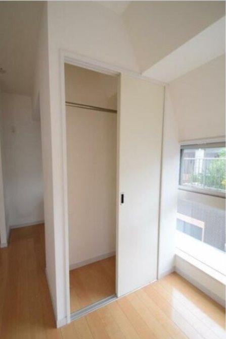 豊島区巣鴨１丁目楽器可（地下共用防音室・ピアノ・弦管楽器・声楽）マンション 収納