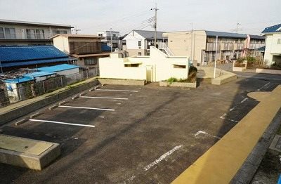 所沢市西新井町楽器可(防音・グランドピアノ・弦管楽器・声楽)マンション 駐車場