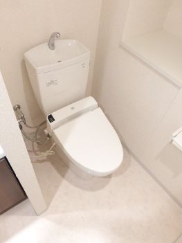 港区浜松町1丁目楽器可（ピアノ）マンション トイレ