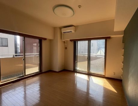 渋谷区本町3丁目楽器可（ピアノ）マンション リビング